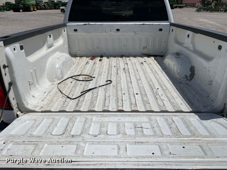 image for item DN5072 2017 Chevrolet Silverado 1500  Crew Cab pickup truck