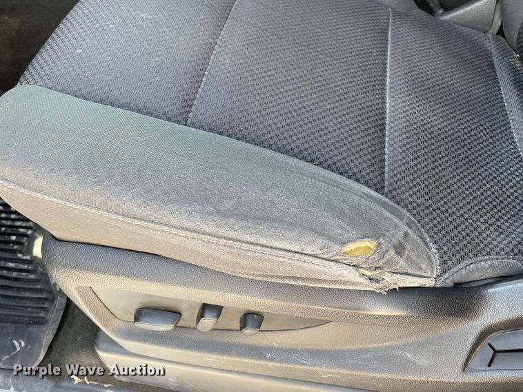 image for item DN5072 2017 Chevrolet Silverado 1500  Crew Cab pickup truck