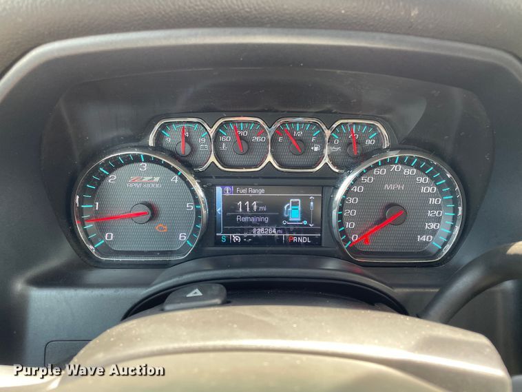 image for item DN5072 2017 Chevrolet Silverado 1500  Crew Cab pickup truck