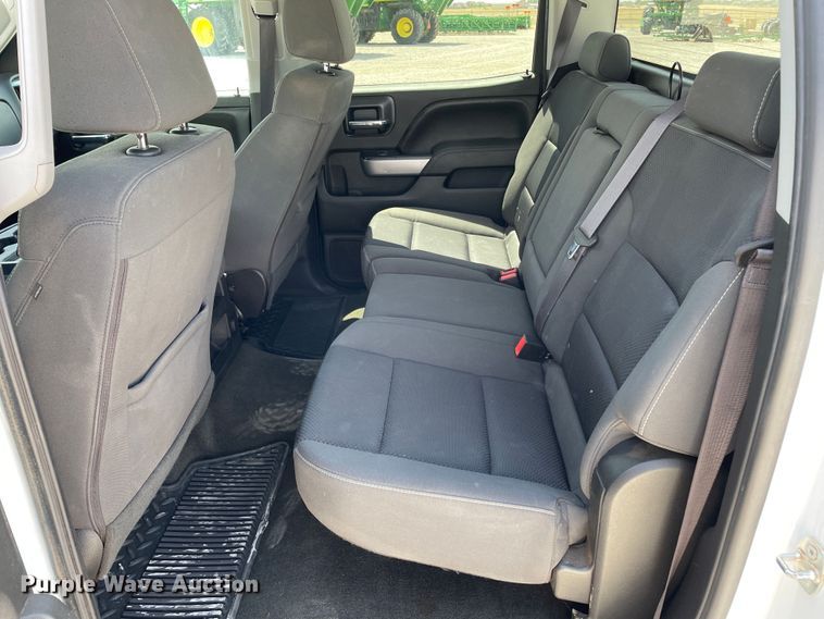 image for item DN5072 2017 Chevrolet Silverado 1500  Crew Cab pickup truck