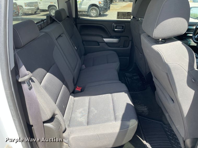 image for item DN5072 2017 Chevrolet Silverado 1500  Crew Cab pickup truck