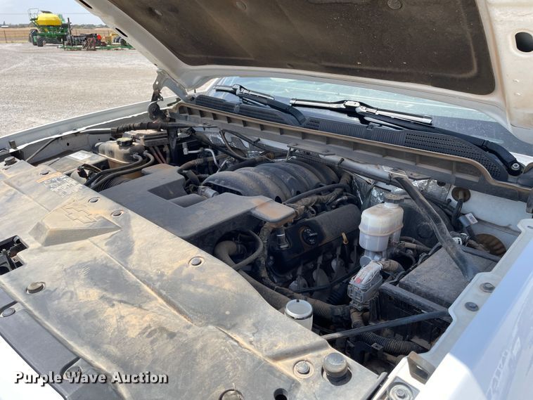 image for item DN5072 2017 Chevrolet Silverado 1500  Crew Cab pickup truck