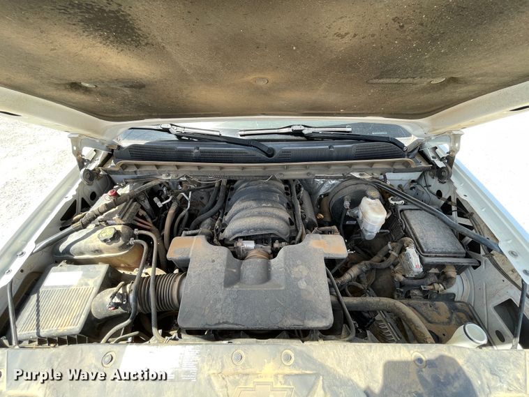 image for item DN5072 2017 Chevrolet Silverado 1500  Crew Cab pickup truck