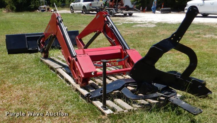 image for item DO1431 Mahindra 9125CL  loader