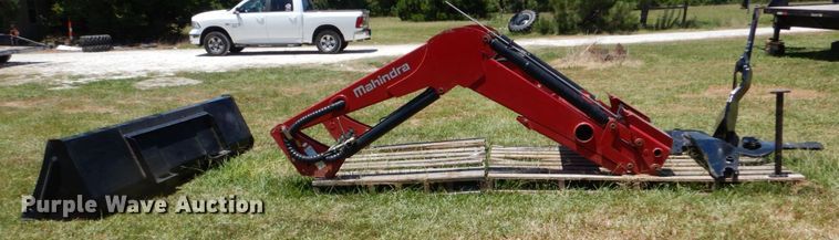 image for item DO1431 Mahindra 9125CL  loader