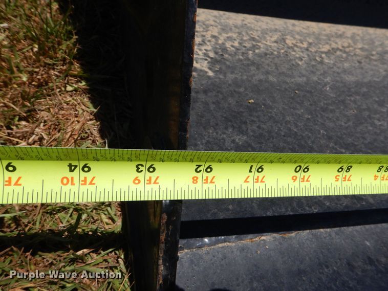 image for item DO1431 Mahindra 9125CL  loader