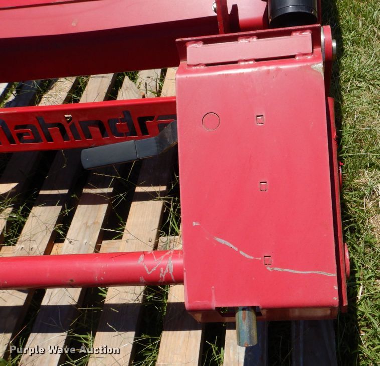 image for item DO1431 Mahindra 9125CL  loader