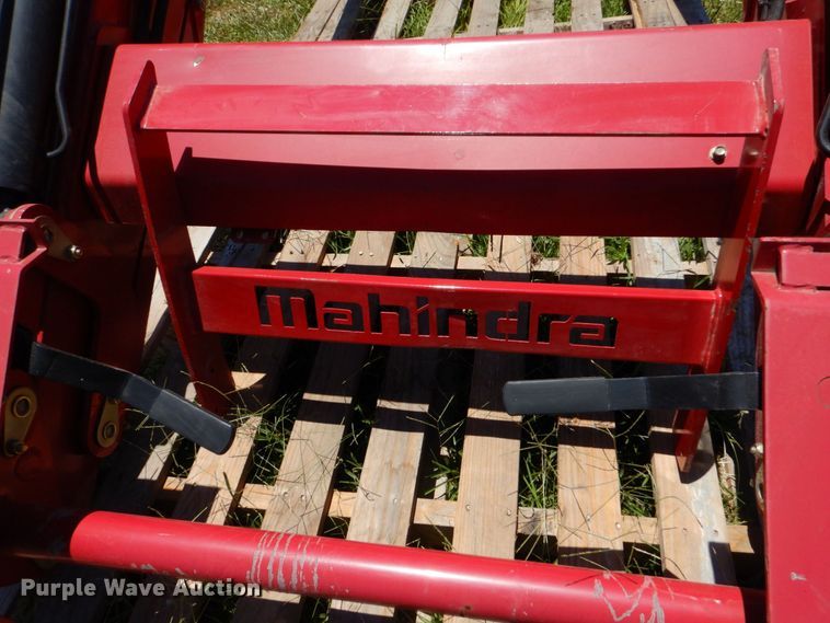 image for item DO1431 Mahindra 9125CL  loader