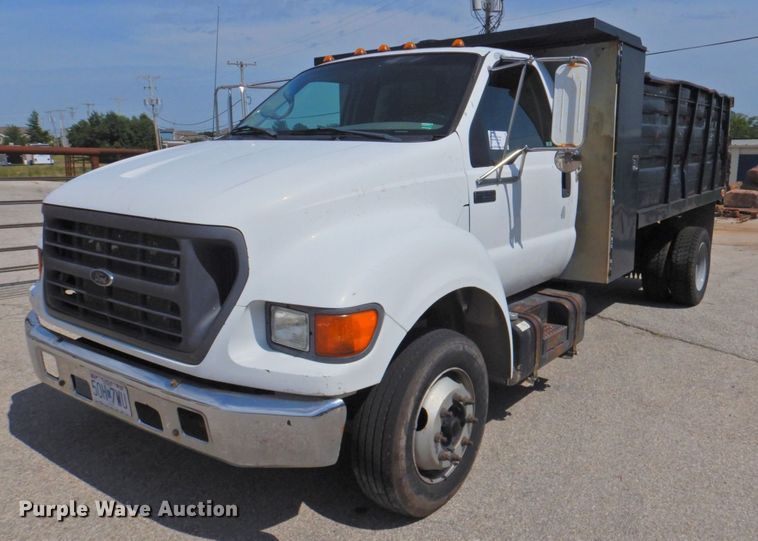 image for item DP4394 2001 Ford F650  dump truck