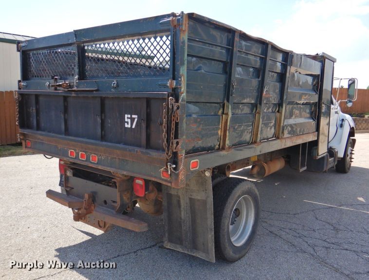 image for item DP4394 2001 Ford F650  dump truck