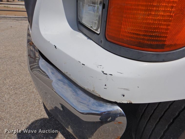 image for item DP4394 2001 Ford F650  dump truck