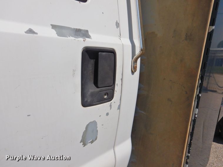 image for item DP4394 2001 Ford F650  dump truck