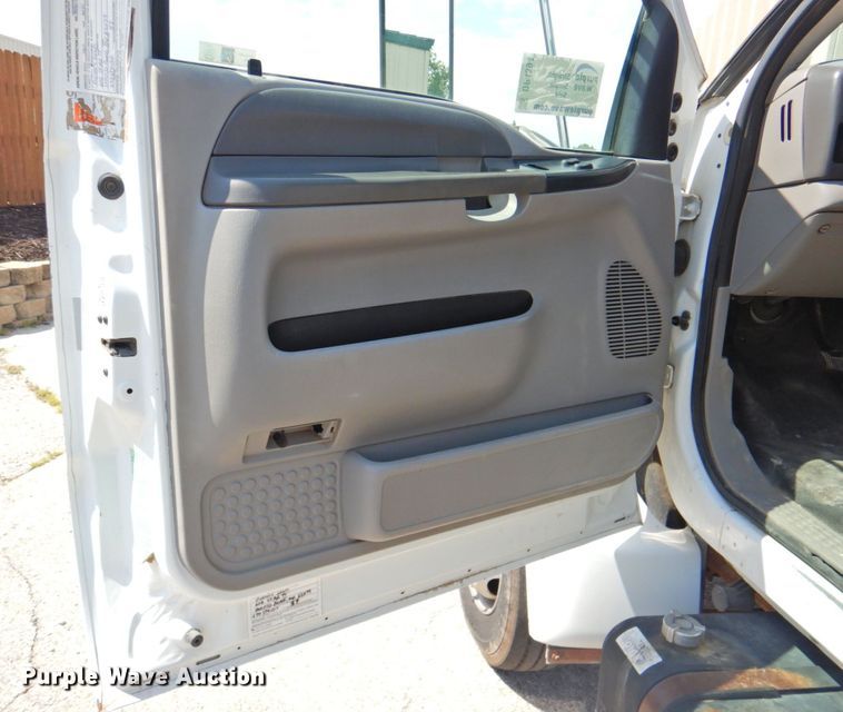 image for item DP4394 2001 Ford F650  dump truck