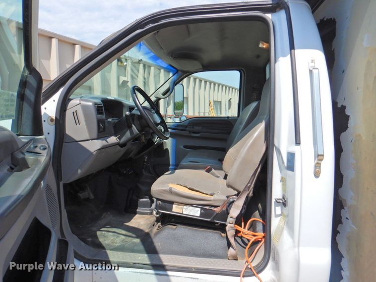 image for item DP4394 2001 Ford F650  dump truck