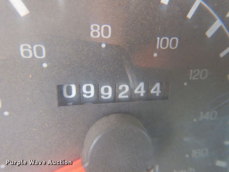 image for item DP4394 2001 Ford F650  dump truck