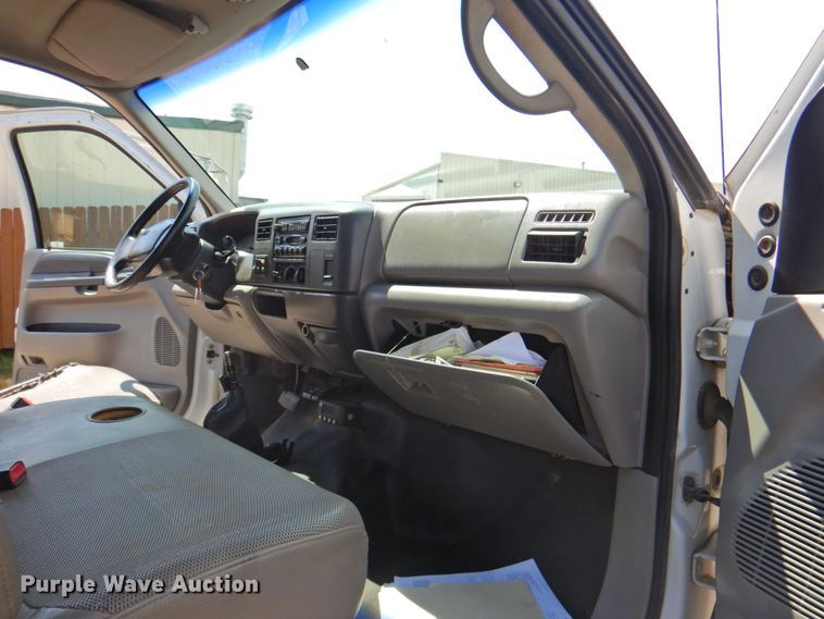 image for item DP4394 2001 Ford F650  dump truck