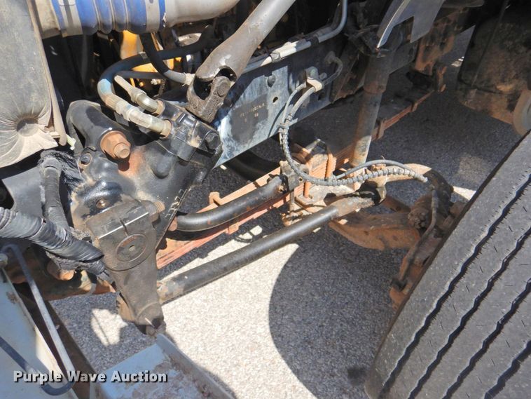 image for item DP4394 2001 Ford F650  dump truck