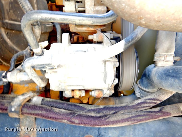 image for item DP4394 2001 Ford F650  dump truck