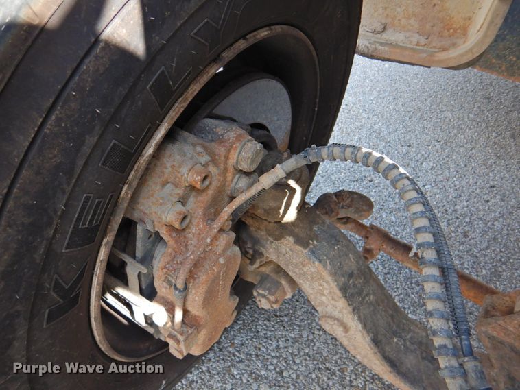 image for item DP4394 2001 Ford F650  dump truck