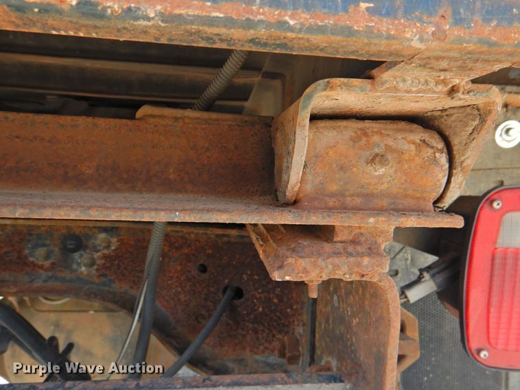 image for item DP4394 2001 Ford F650  dump truck