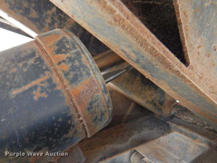 image for item DP4394 2001 Ford F650  dump truck