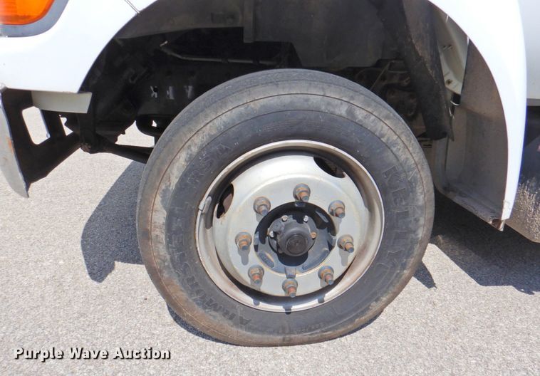 image for item DP4394 2001 Ford F650  dump truck