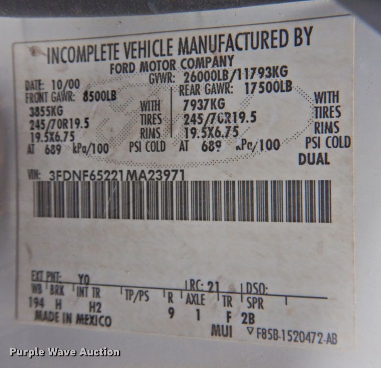 image for item DP4394 2001 Ford F650  dump truck