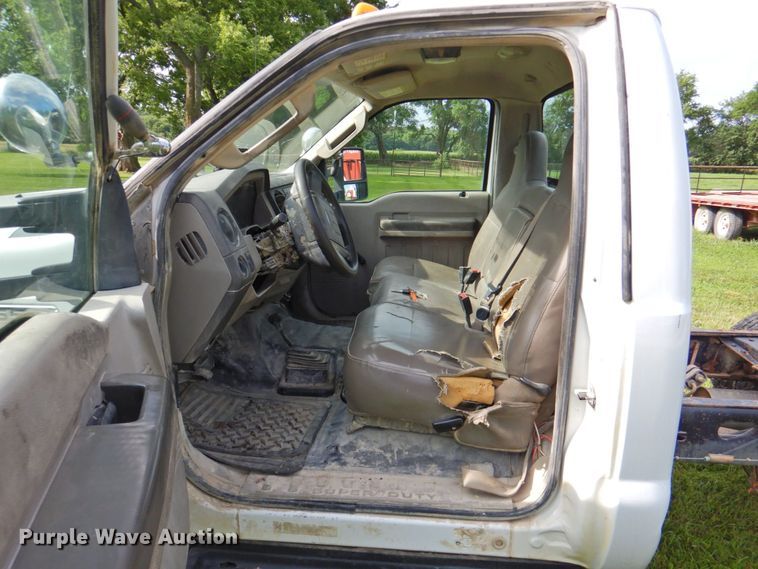 image for item DP4398 2008 Ford F550 Super Duty  truck cab and chassis
