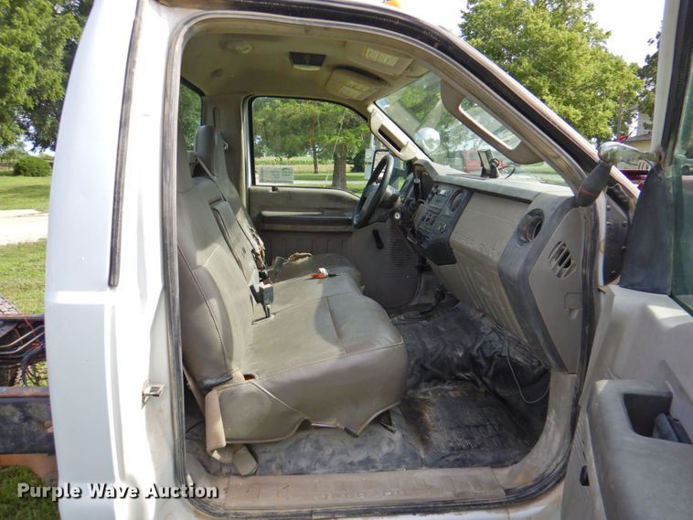 image for item DP4398 2008 Ford F550 Super Duty  truck cab and chassis