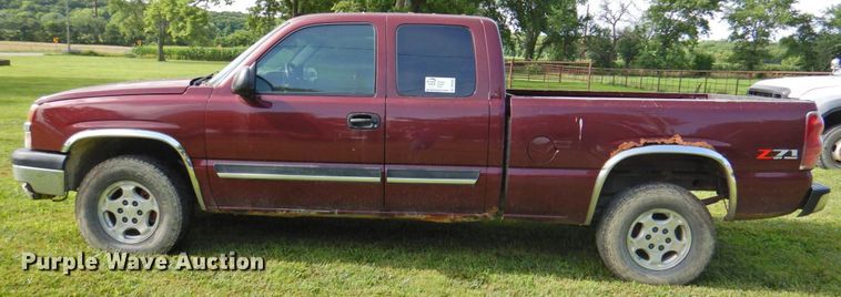 image for item DP4400 2003 Chevrolet Silverado 1500  Ext. Cab pickup truck