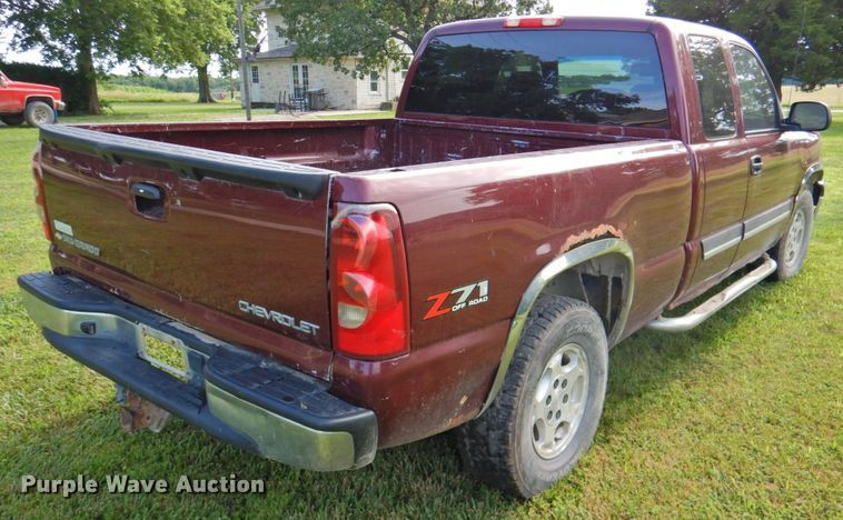 image for item DP4400 2003 Chevrolet Silverado 1500  Ext. Cab pickup truck