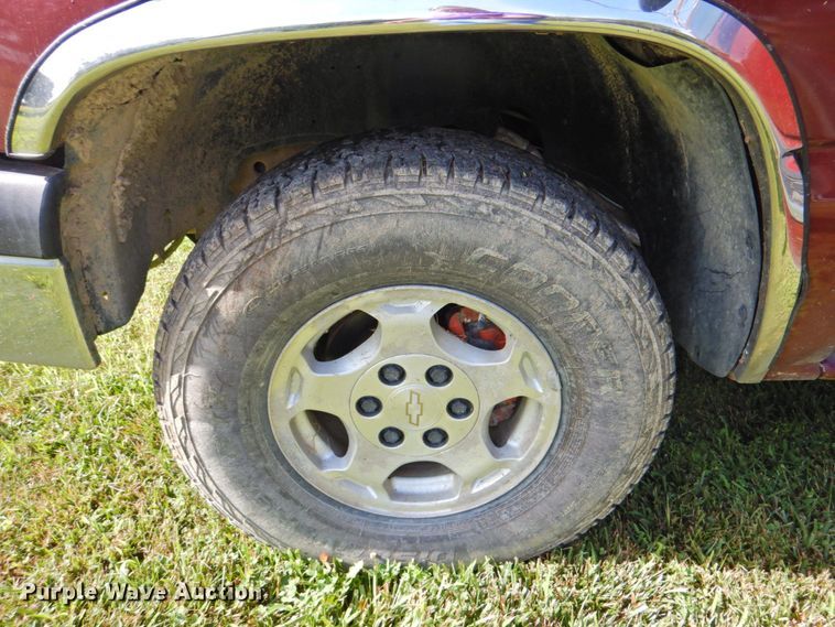 image for item DP4400 2003 Chevrolet Silverado 1500  Ext. Cab pickup truck