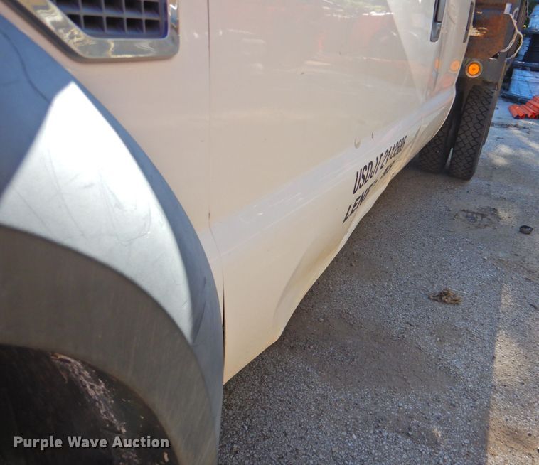 image for item DP4669 2008 Ford F450 Super Duty  flatbed truck