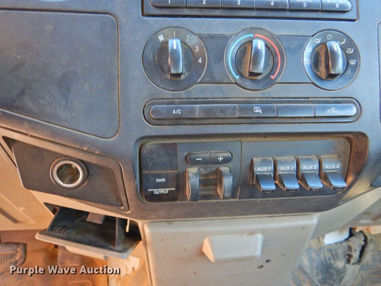 image for item DP4669 2008 Ford F450 Super Duty  flatbed truck