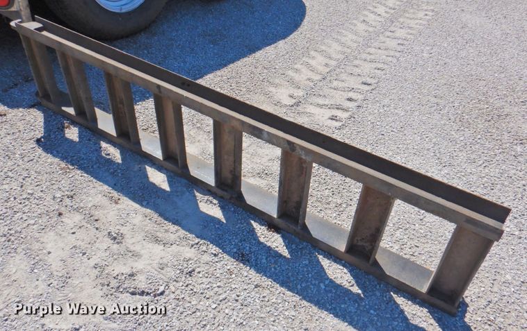 image for item DP4672 2016 PJ C5182  utility trailer