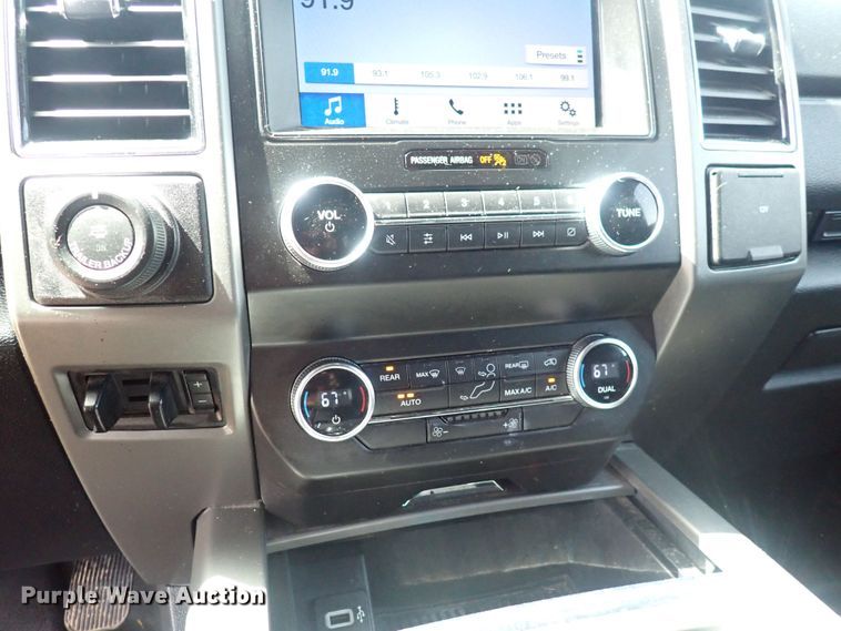 image for item DS7196 2019 Ford Expedition  SUV