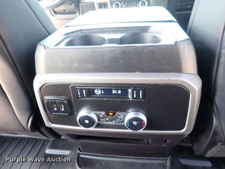 image for item DS7196 2019 Ford Expedition  SUV