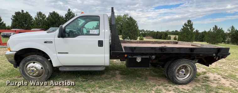 image for item DS8396 2002 Ford F550  flatbed truck