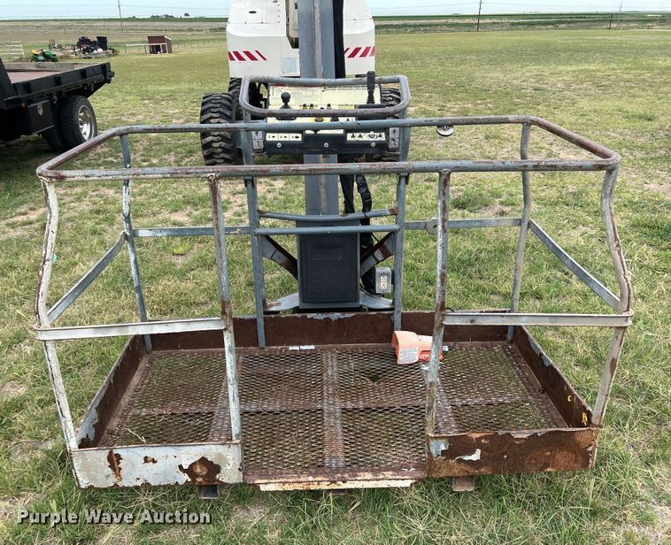 image for item DS8397 2001 Terex TB66  boom lift