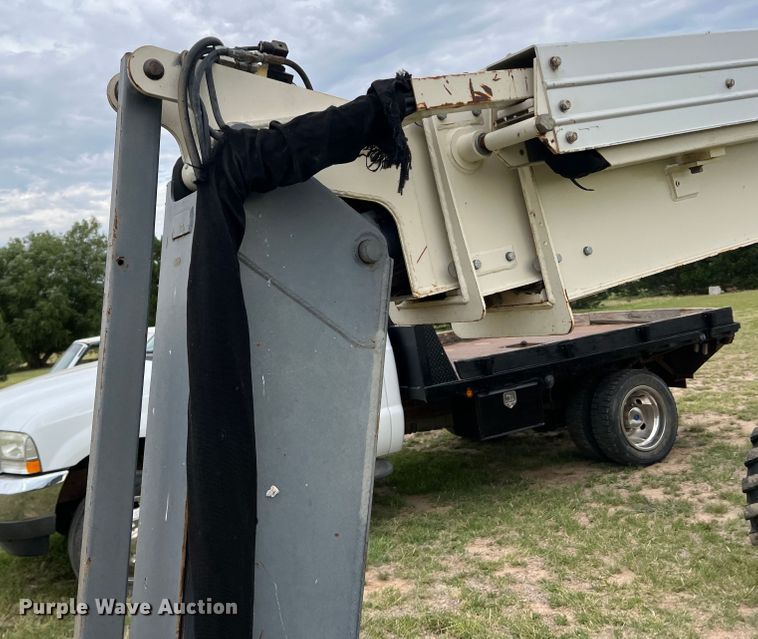 image for item DS8397 2001 Terex TB66  boom lift