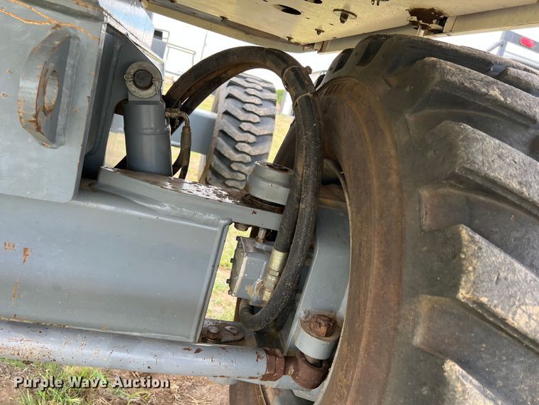 image for item DS8397 2001 Terex TB66  boom lift