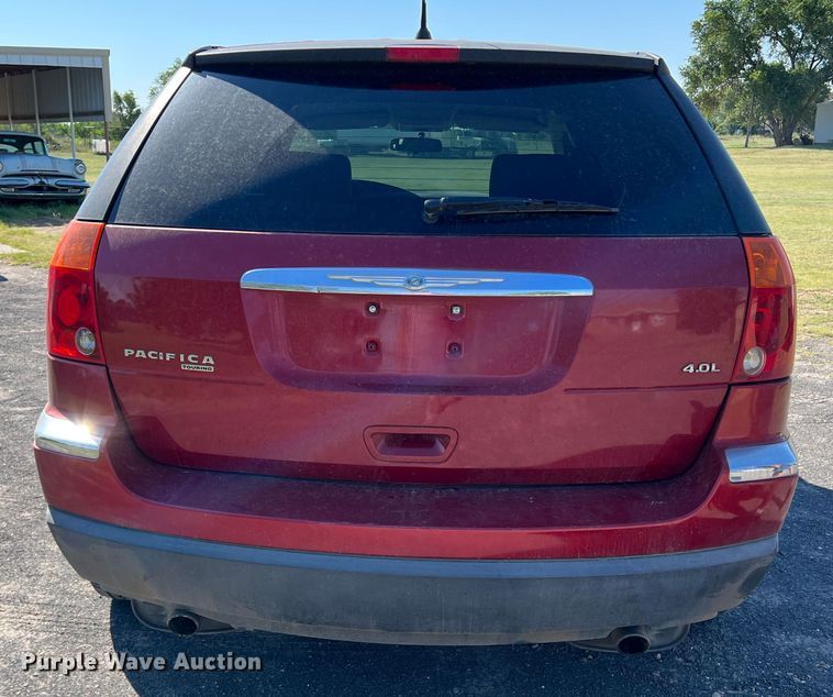 image for item DS8415 2007 Chrysler Pacifica  SUV