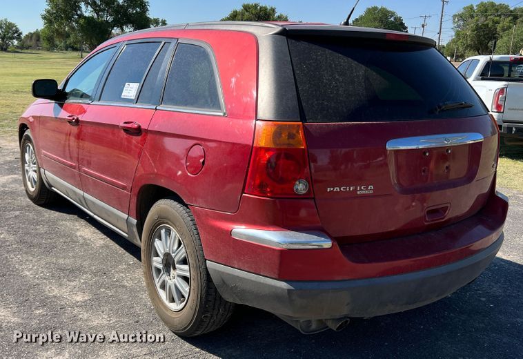image for item DS8415 2007 Chrysler Pacifica  SUV