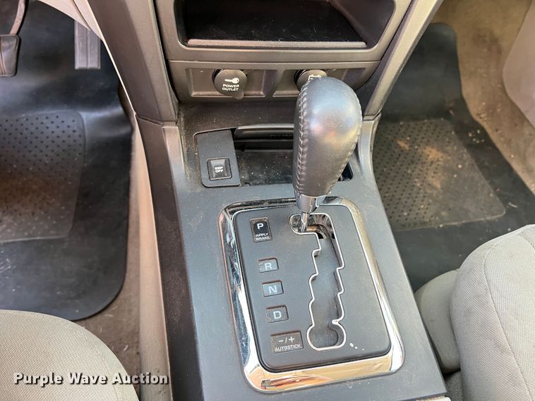 image for item DS8415 2007 Chrysler Pacifica  SUV