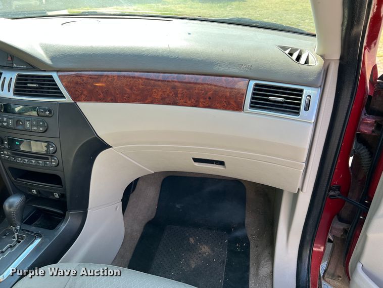 image for item DS8415 2007 Chrysler Pacifica  SUV