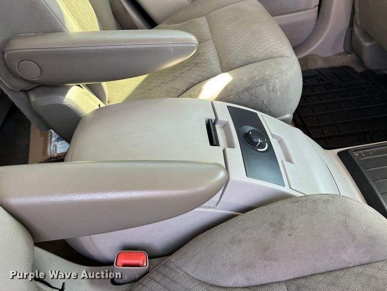 image for item DS8415 2007 Chrysler Pacifica  SUV