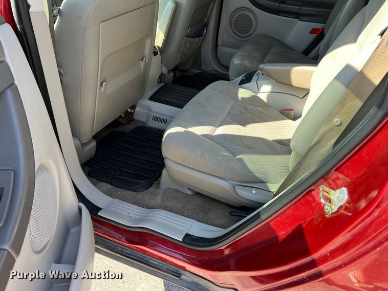 image for item DS8415 2007 Chrysler Pacifica  SUV