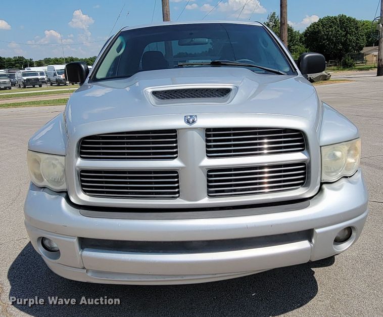 image for item HF9350 2005 Dodge Ram 1500  Quad Cab pickup truck