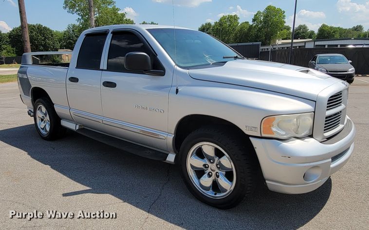 image for item HF9350 2005 Dodge Ram 1500  Quad Cab pickup truck