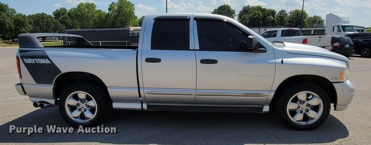 image for item HF9350 2005 Dodge Ram 1500  Quad Cab pickup truck